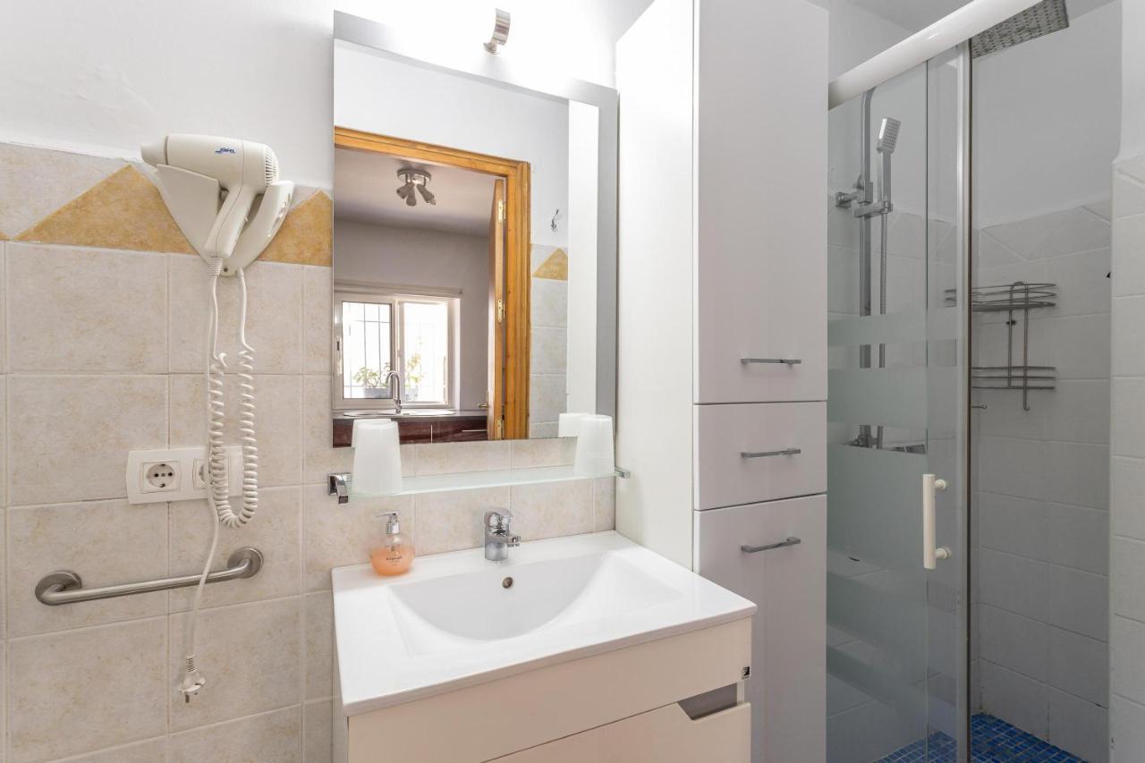 Apartment 250 M From The Beach 阿尔姆尼卡 外观 照片