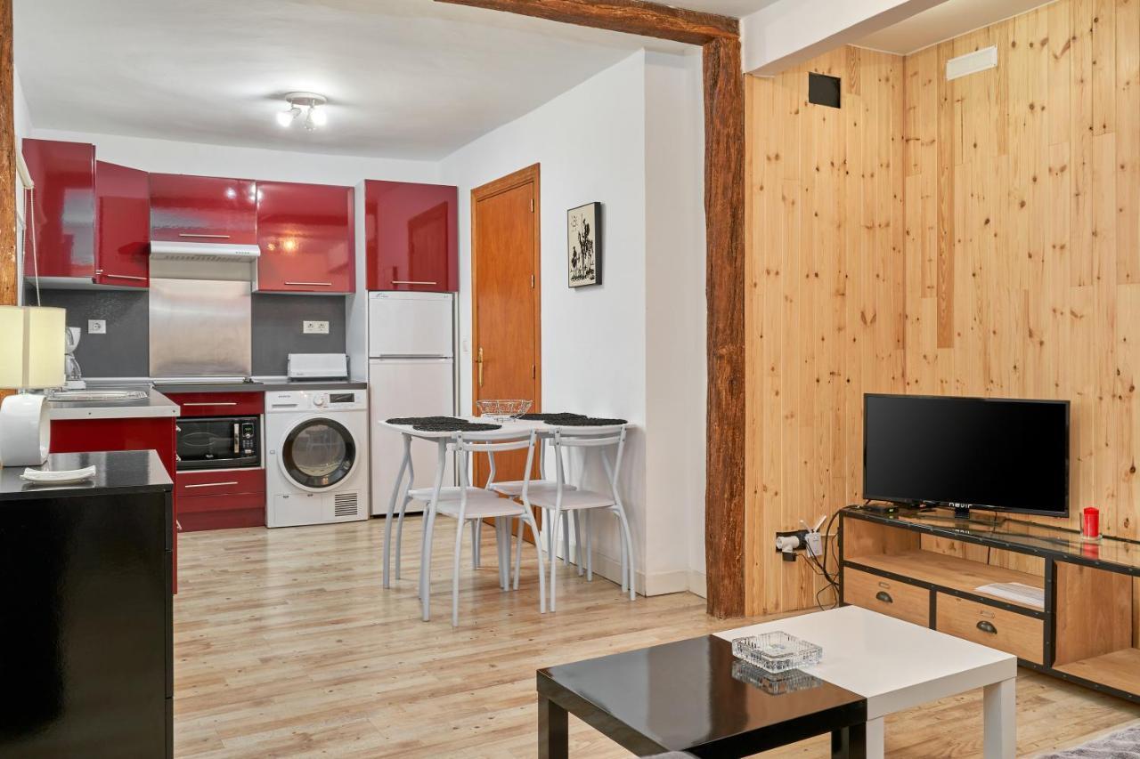 Apartment 250 M From The Beach 阿尔姆尼卡 外观 照片