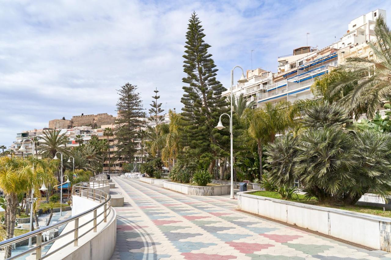 Apartment 250 M From The Beach 阿尔姆尼卡 外观 照片