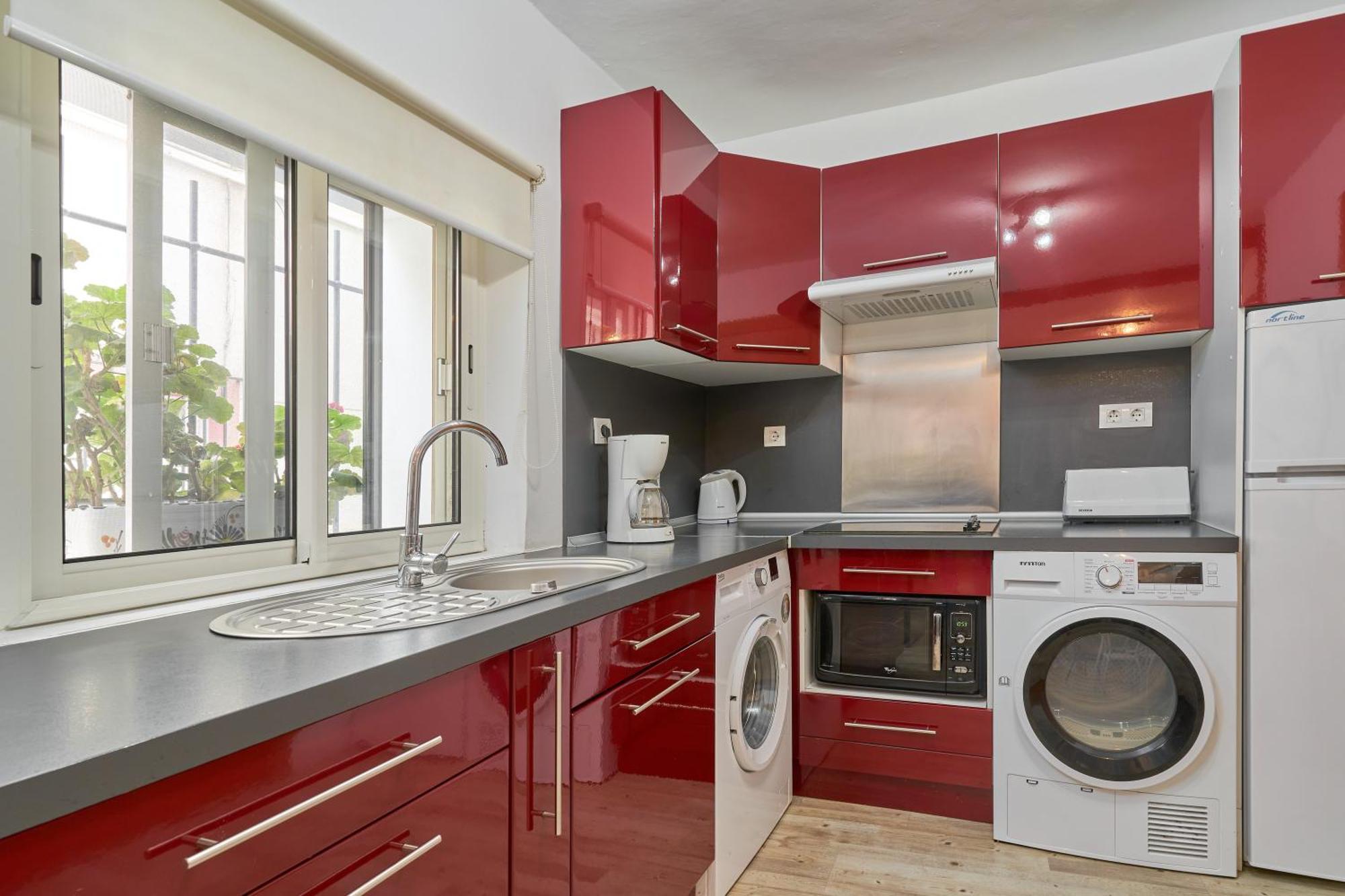 Apartment 250 M From The Beach 阿尔姆尼卡 外观 照片